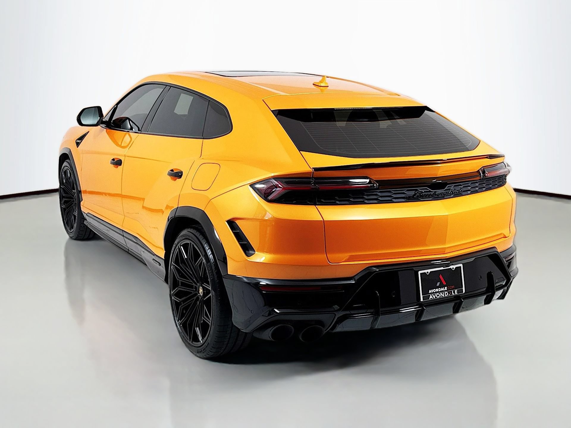 Used 2025 Lamborghini Urus SE AWD/4WD image 5