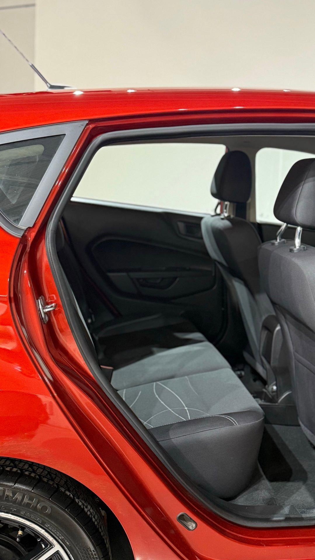 Used 2018 Ford Fiesta SE image 54