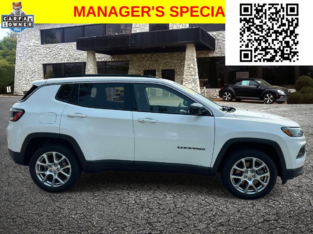 Used 2023 Jeep Compass Latitude AWD/4WD image 4