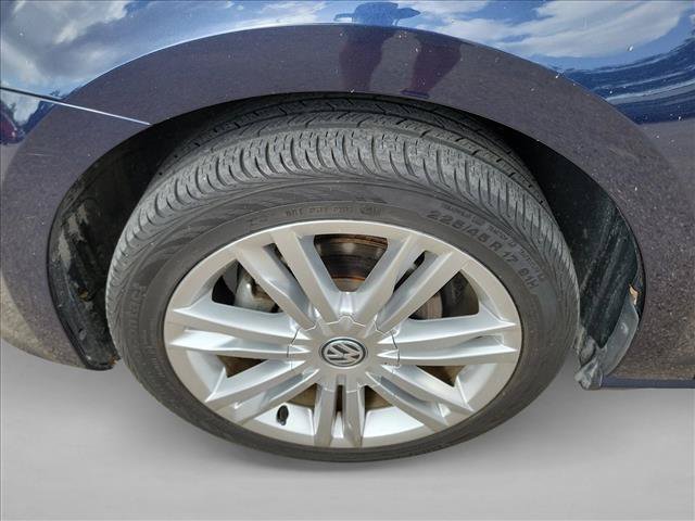 Used 2015 Volkswagen Golf TDI SE FWD image 9