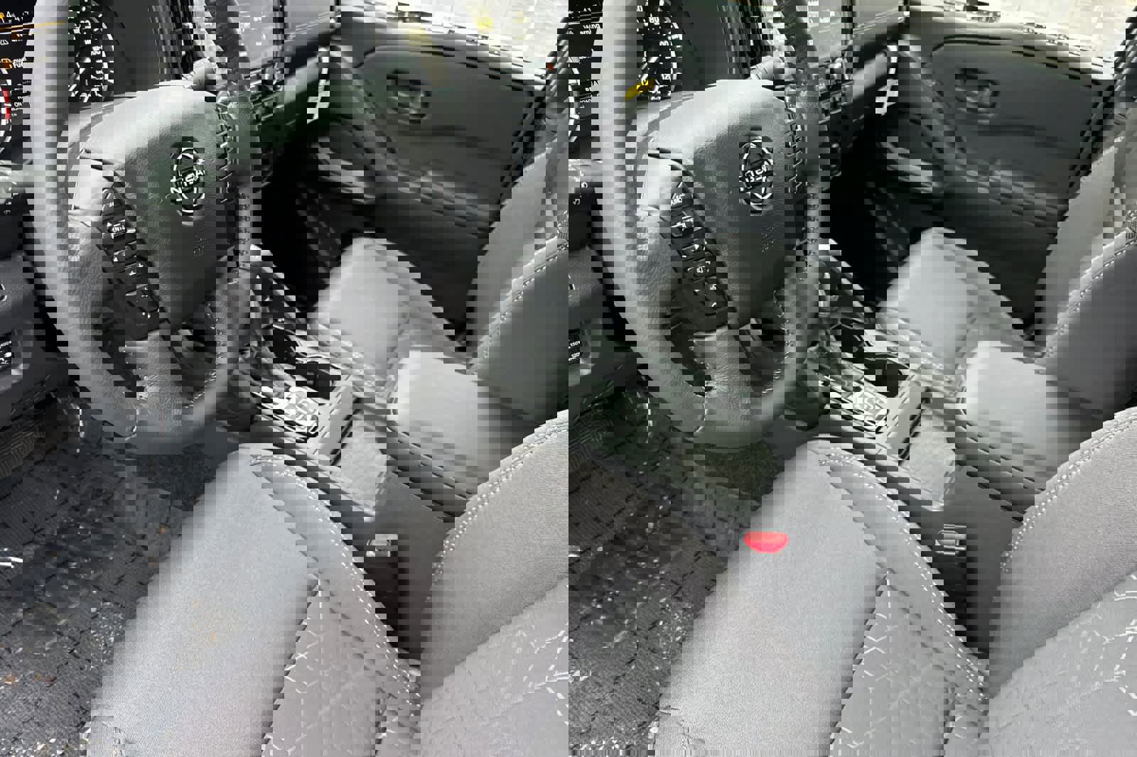 New 2026 Nissan Frontier SV w/ SV Convenience Package image 11