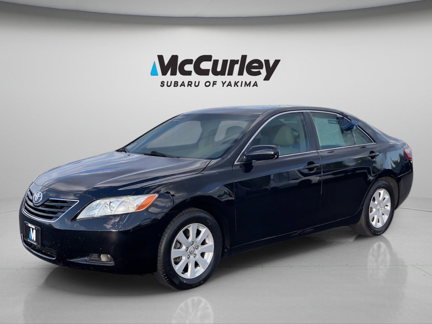 Used 2009 Toyota Camry XLE FWD image 1
