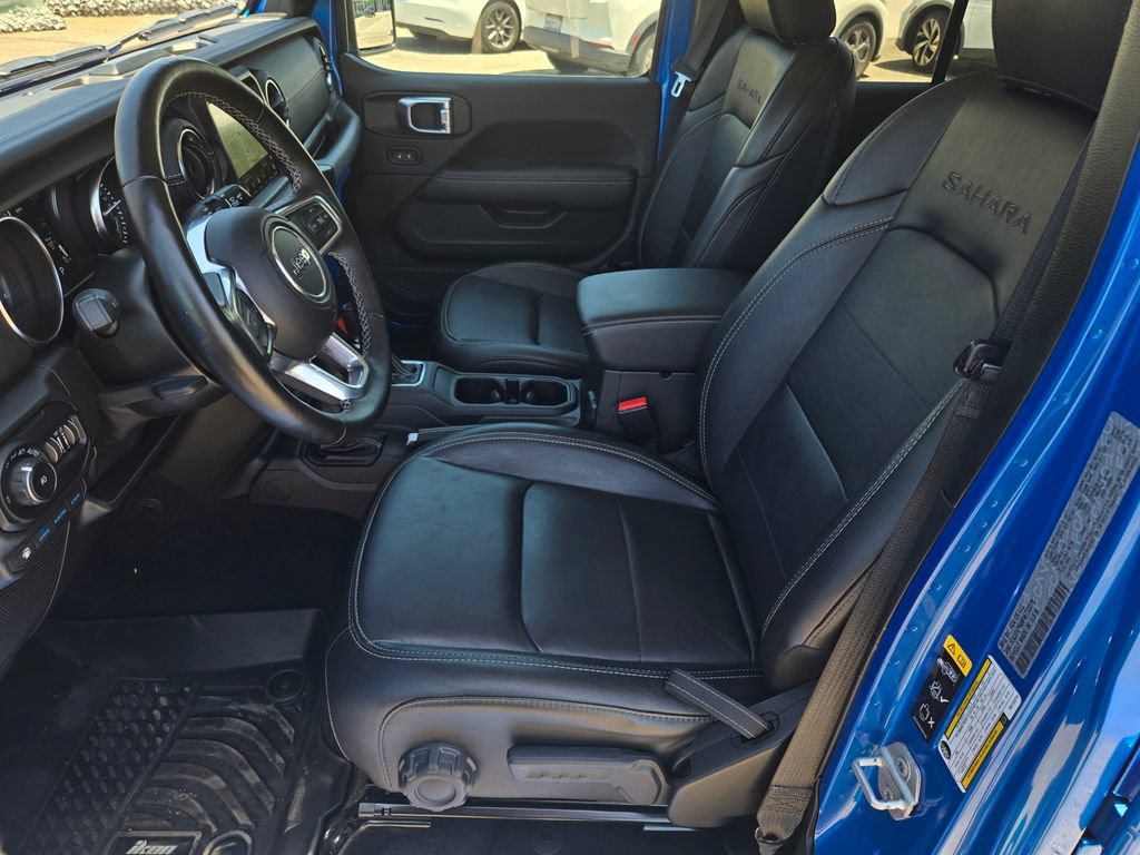 Used 2021 Jeep Wrangler Unlimited Sahara w/ Cold Weather Group AWD/4WD image 19