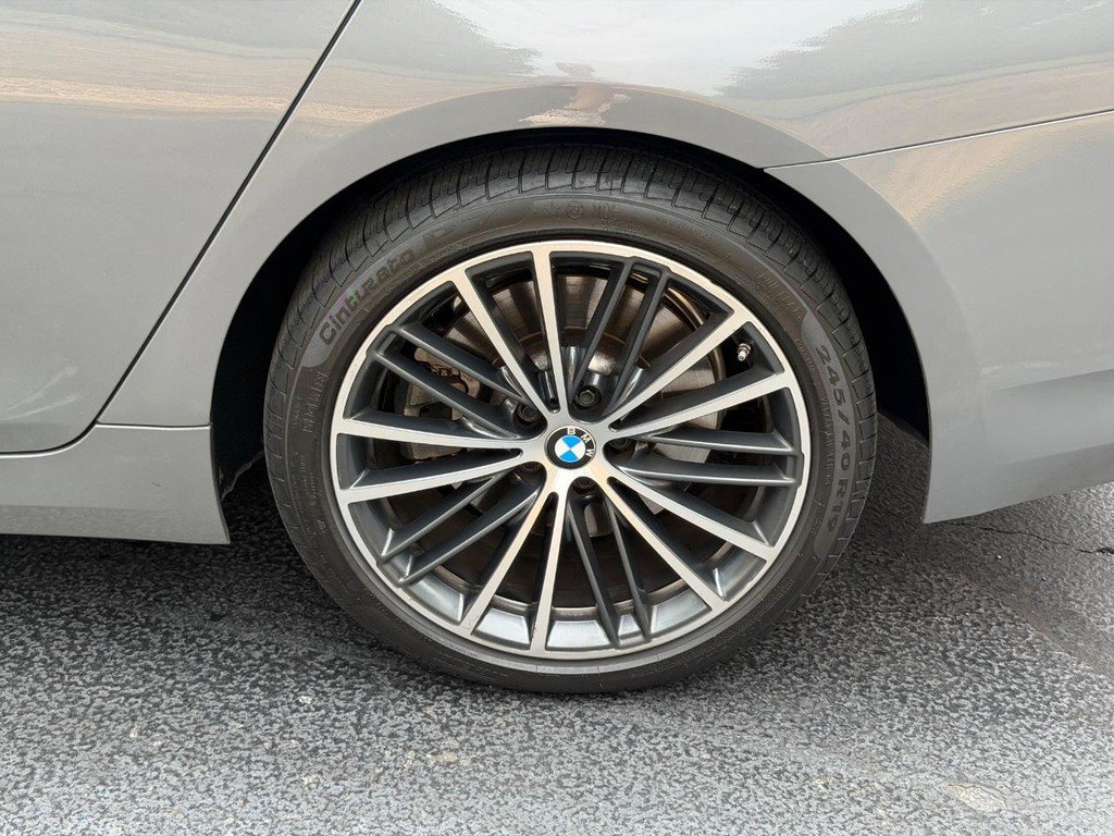 Used 2022 BMW 540i xDrive w/ Premium Package AWD/4WD image 7