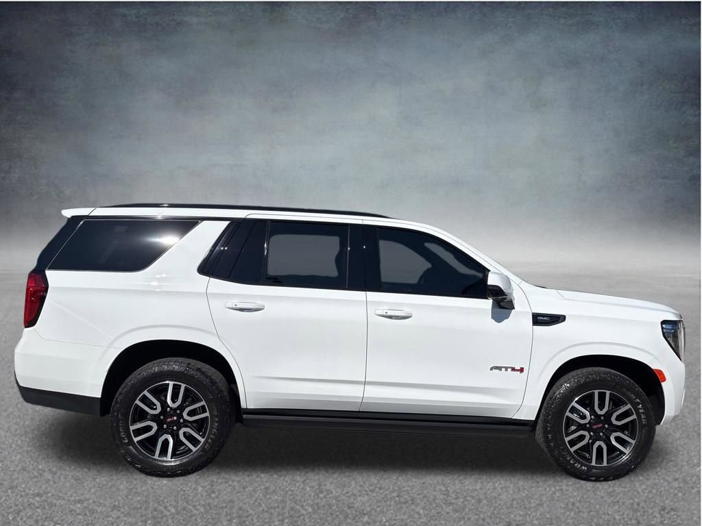 Used 2024 GMC Yukon AT4 w/ AT4 Premium Package AWD/4WD image 6