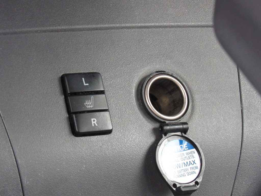 Used 2010 Toyota Prius Four w/ Solar Roof Pkg FWD image 31