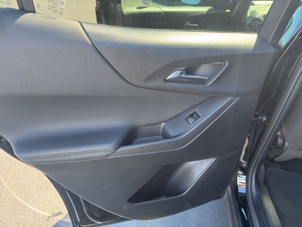 Used 2026 Chevrolet Equinox LT AWD/4WD image 29