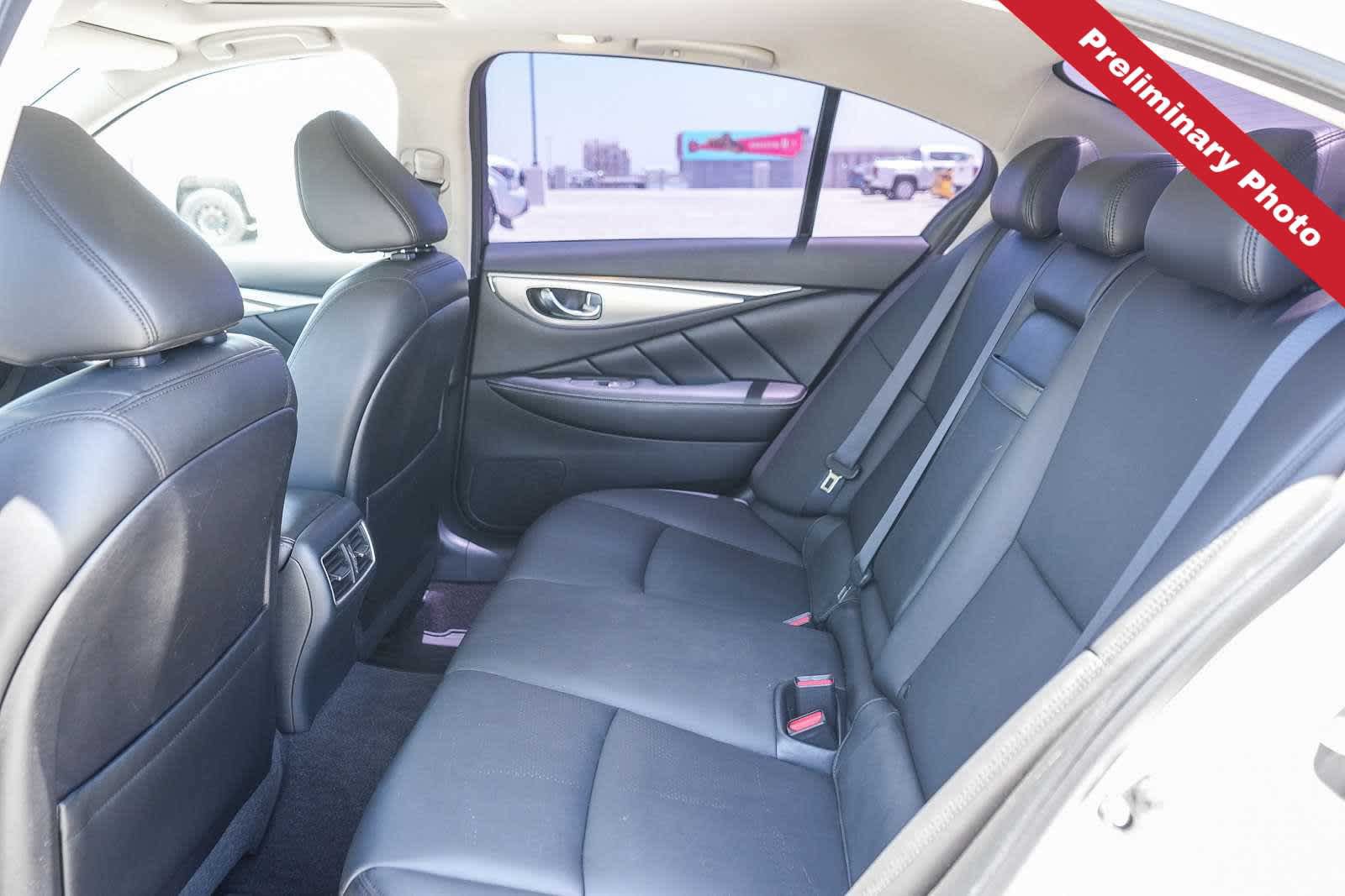 Used 2020 INFINITI Q50 Luxe w/ Essential Package (3.0T Luxe) RWD image 13