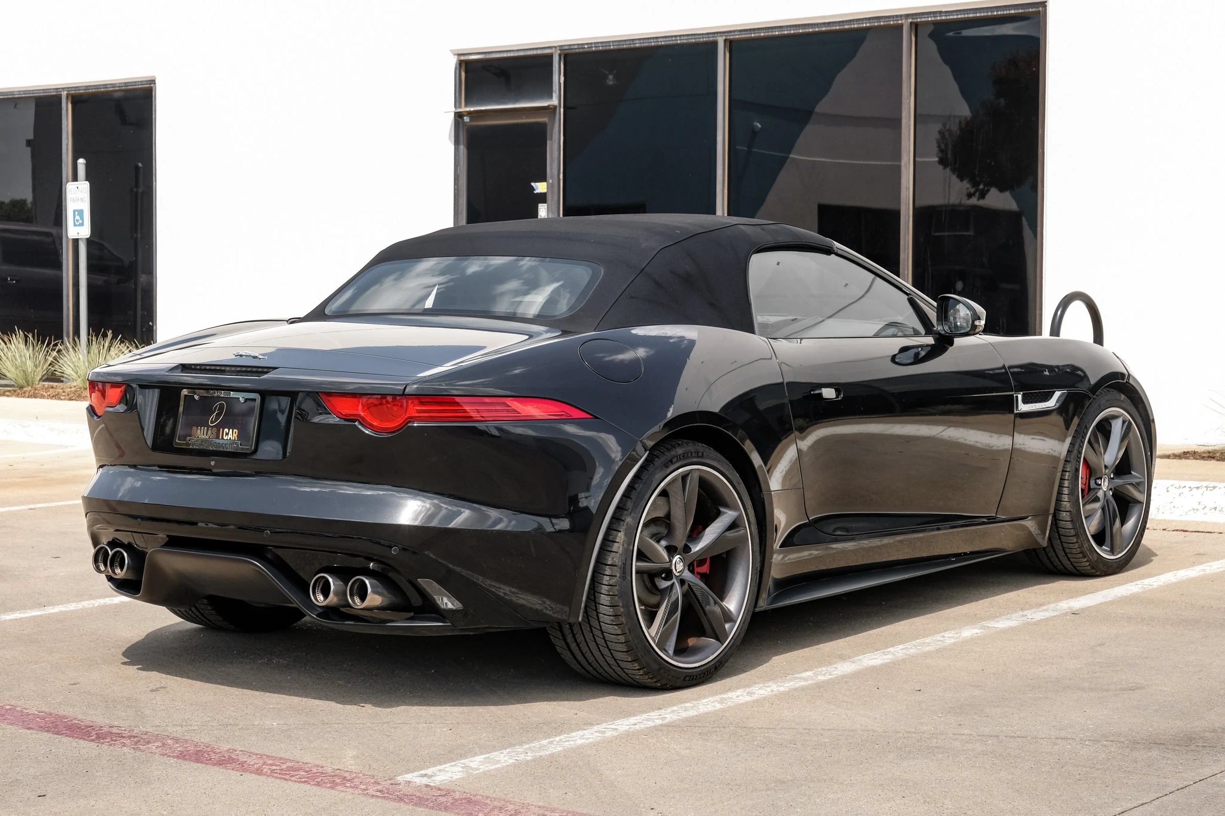Used 2014 Jaguar F-TYPE S RWD image 9