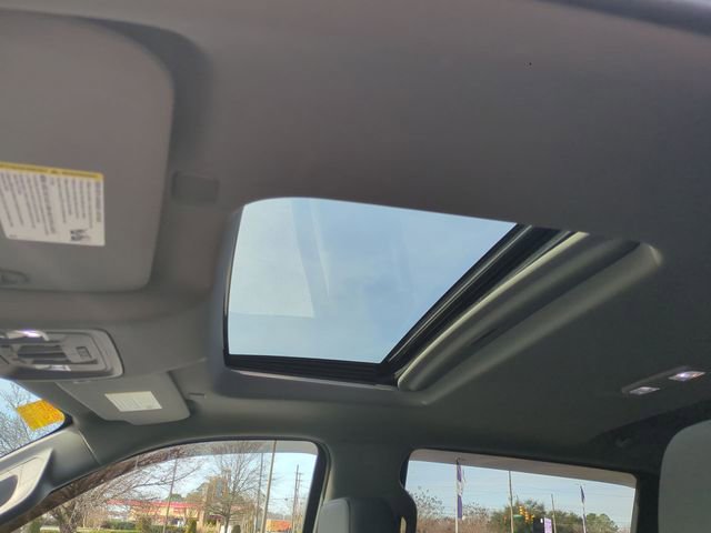 Used 2021 Chevrolet Silverado 1500 LTZ w/ LTZ Premium Package image 17