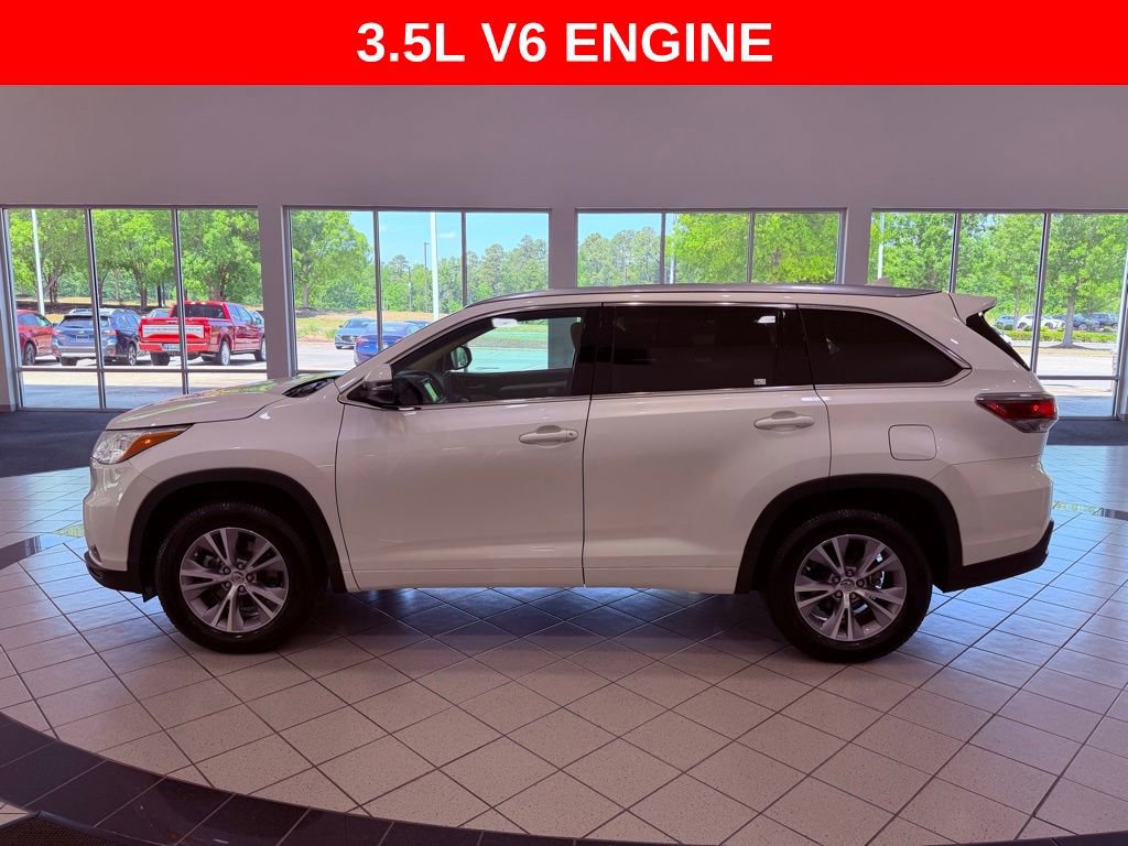 Used 2015 Toyota Highlander XLE FWD image 4