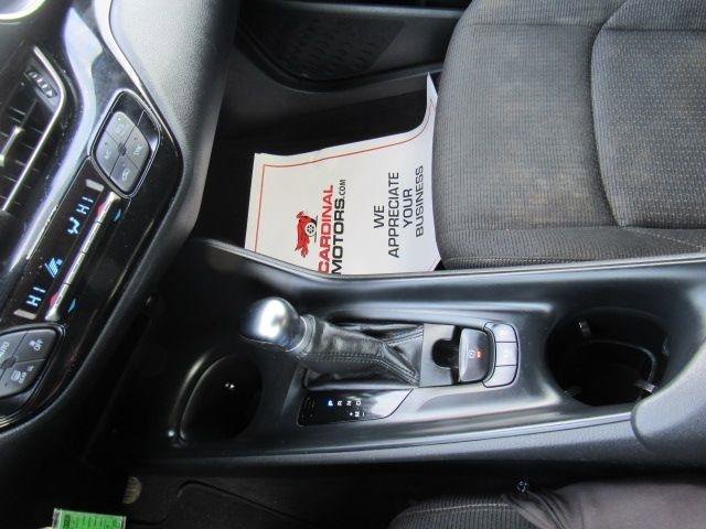 Used 2019 Toyota C-HR LE image 23