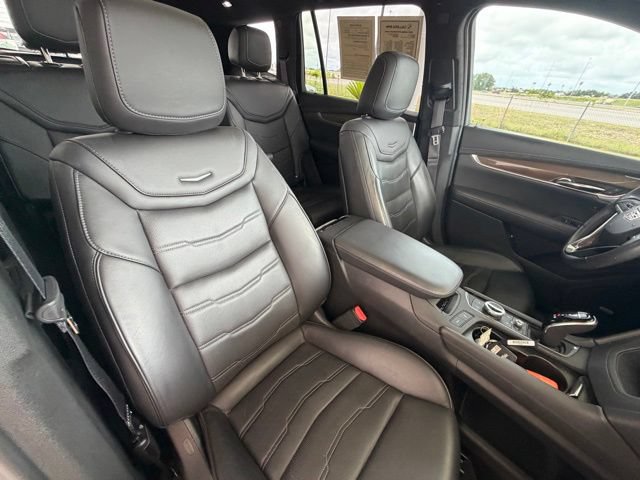 Used 2020 Cadillac XT6 Premium Luxury w/ Platinum Package FWD image 39