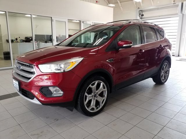 Used 2017 Ford Escape Titanium w/ Equipment Group 301A AWD/4WD image 2