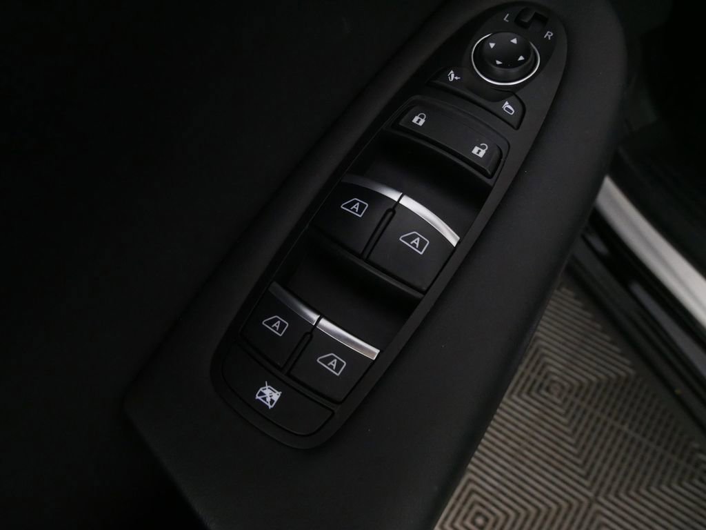 Used 2025 INFINITI QX50 Luxe AWD/4WD image 19