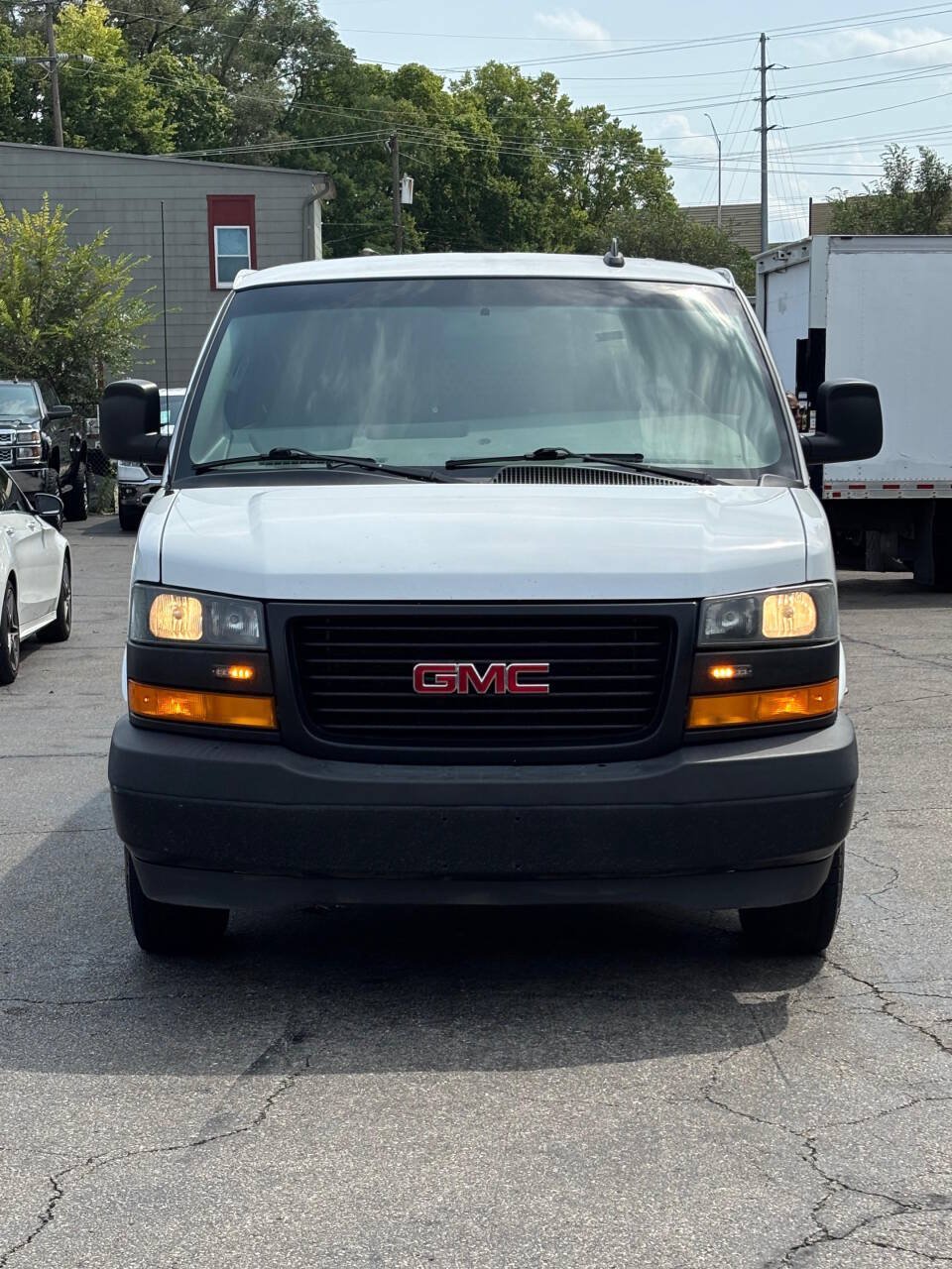 Used 2020 GMC Savana 2500 w/ Driver Convenience Package RWD image 3