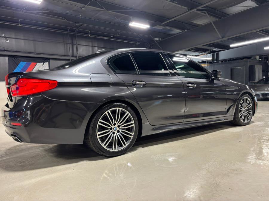 Used 2018 BMW 540i xDrive image 2
