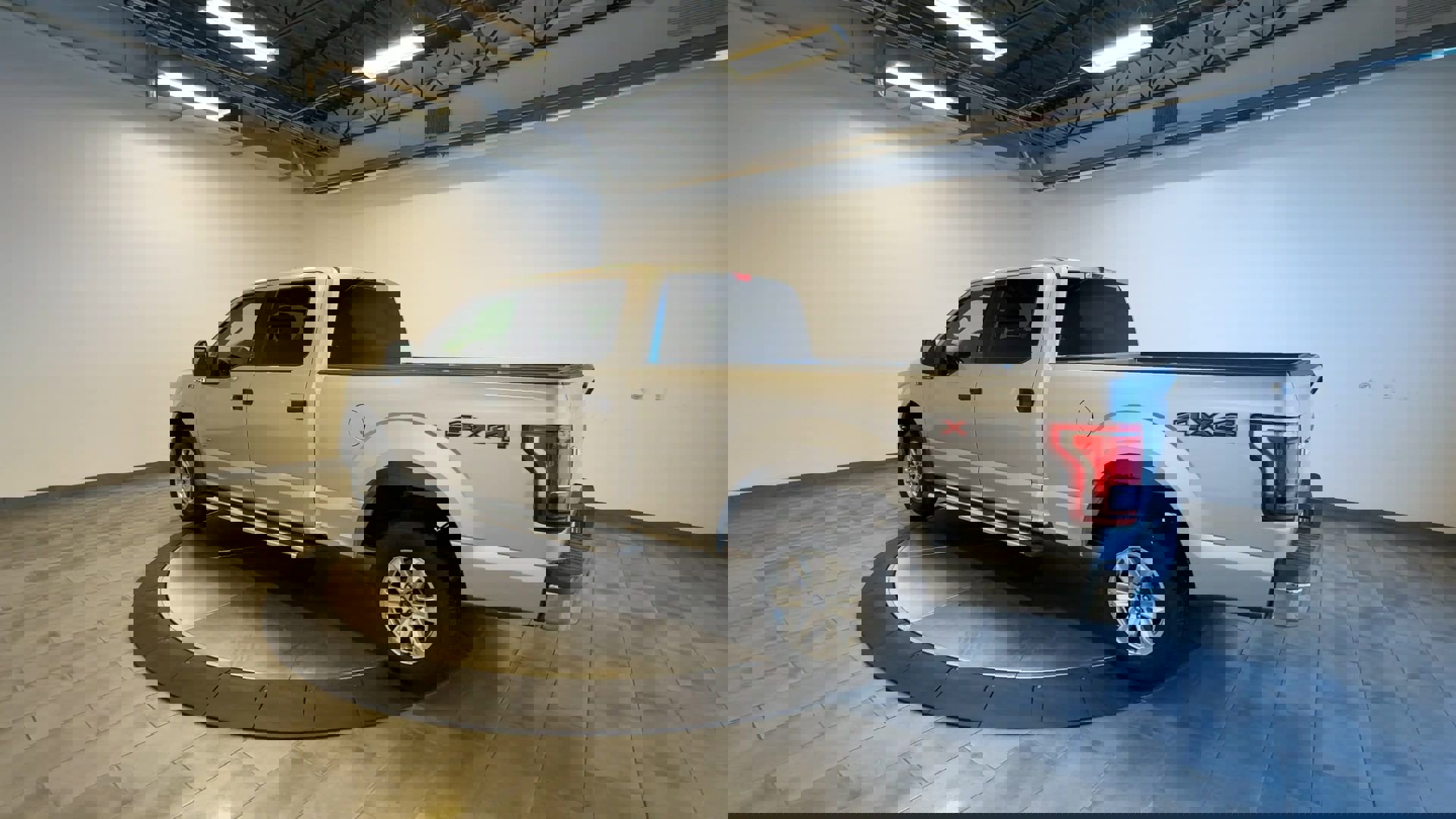 Used 2016 Ford F150 XLT w/ Trailer Tow Package image 6