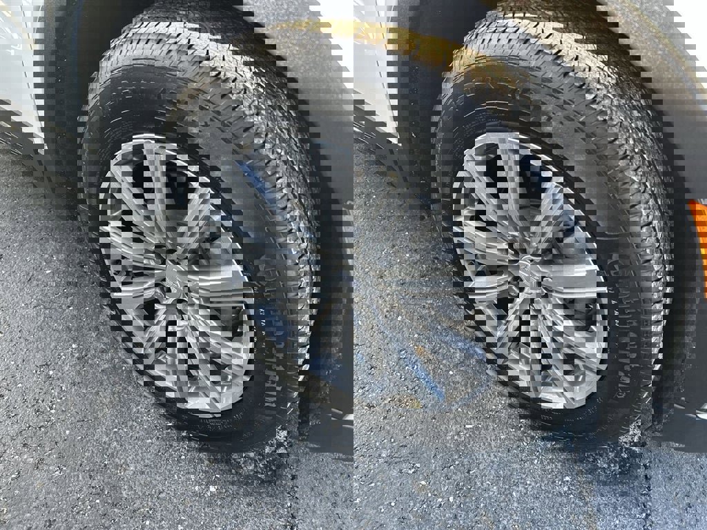 Certified 2023 Cadillac XT4 Sport image 10