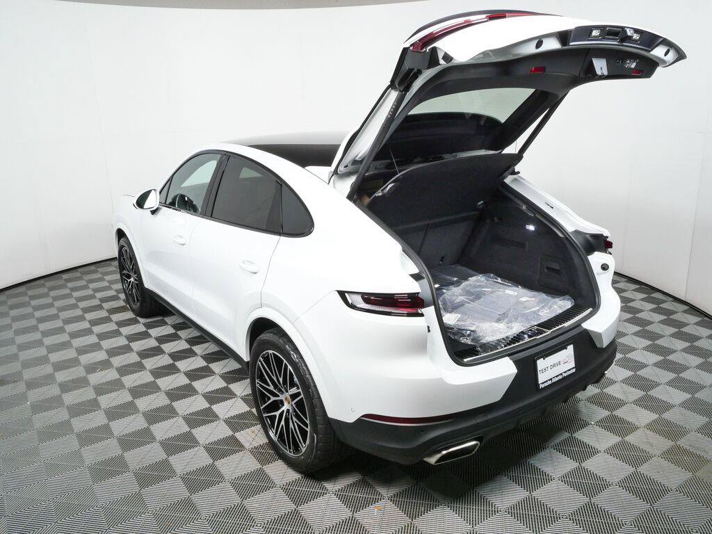 New 2026 Porsche Cayenne Coupe AWD/4WD image 34