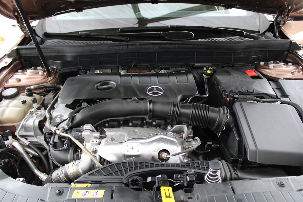 Used 2022 Mercedes-Benz GLB 250 4MATIC image 54