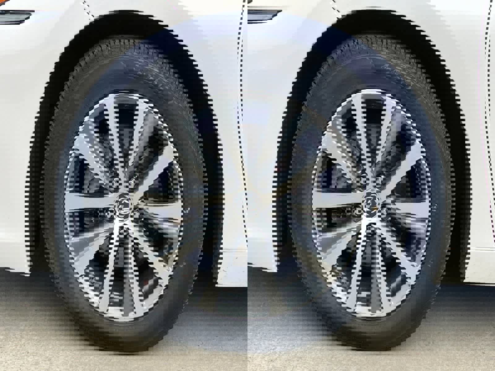 Used 2019 Lexus ES 300h w/ Accessory Package 2 image 26