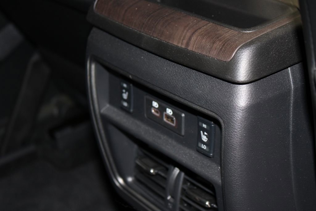 Used 2024 Nissan Murano Platinum image 32