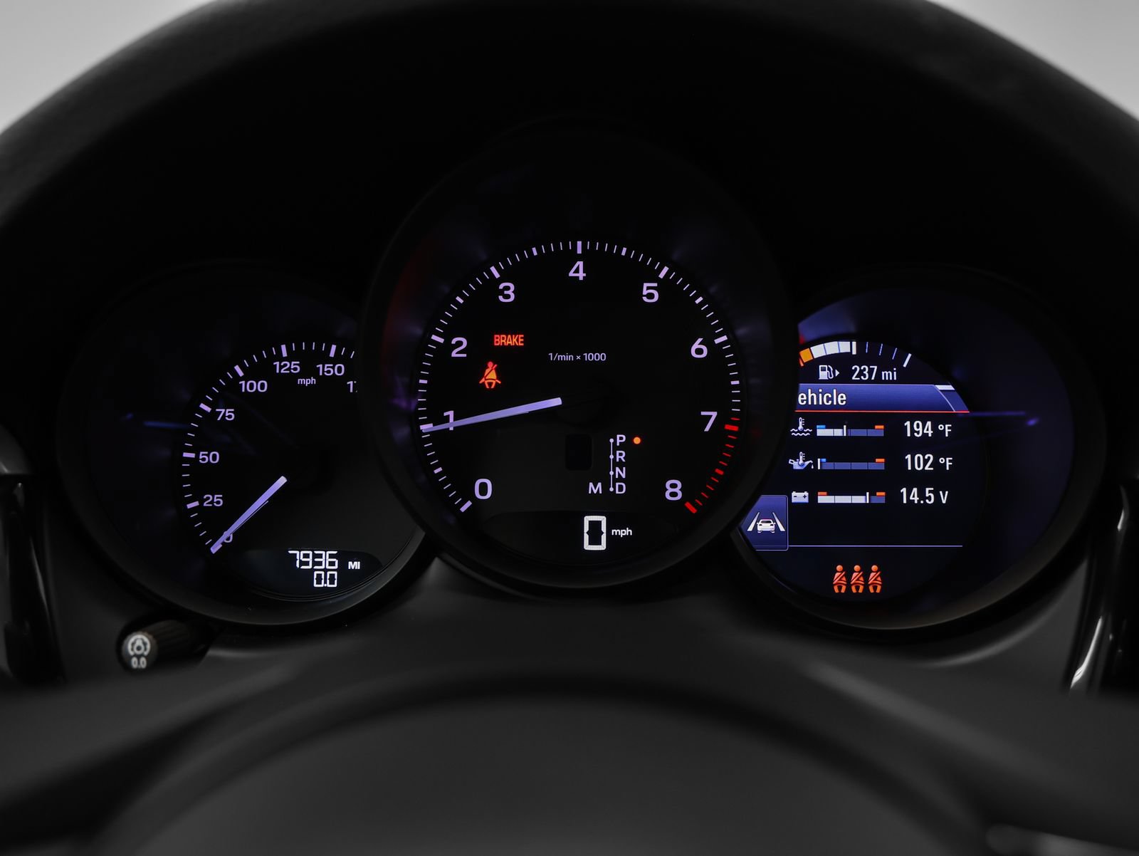 Certified 2026 Porsche Macan AWD/4WD image 31