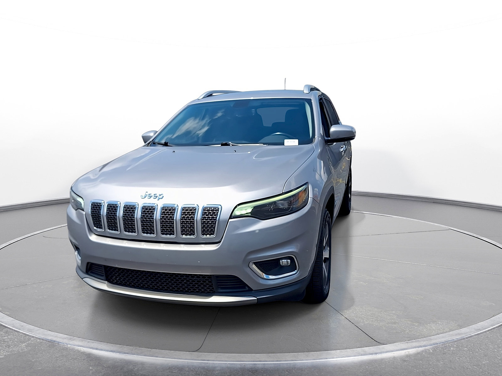 Used 2020 Jeep Cherokee Limited AWD/4WD image 3
