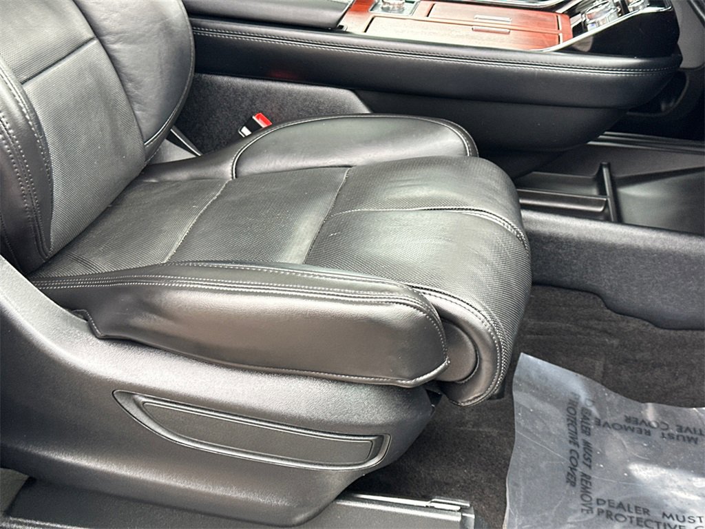 Used 2021 Lincoln Navigator Reserve image 17