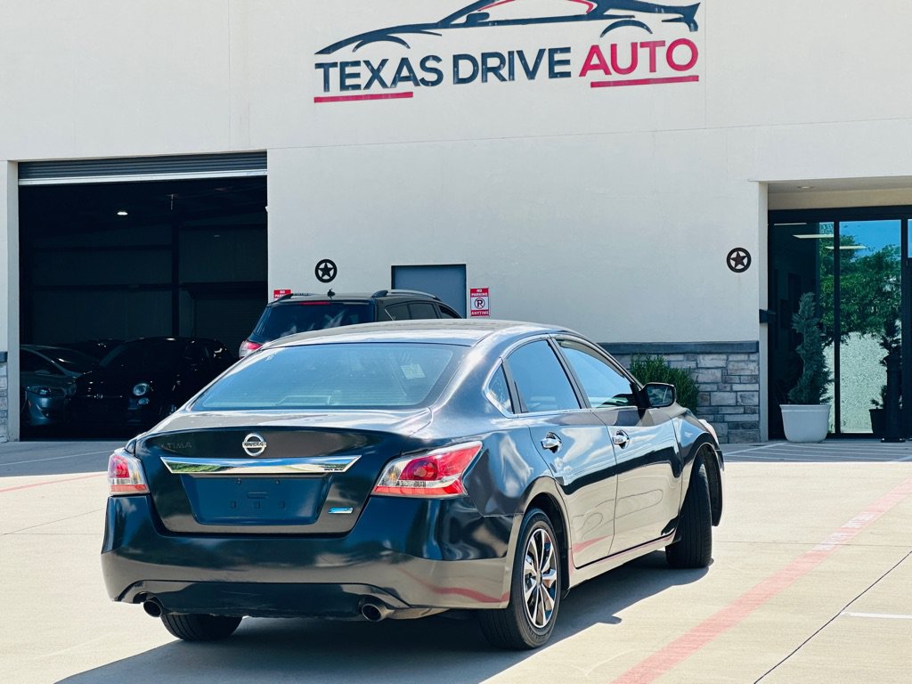 Used 2015 Nissan Altima 2.5 S FWD image 9