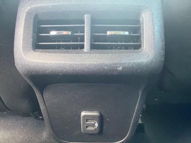 Used 2020 Chevrolet Equinox LS FWD image 13