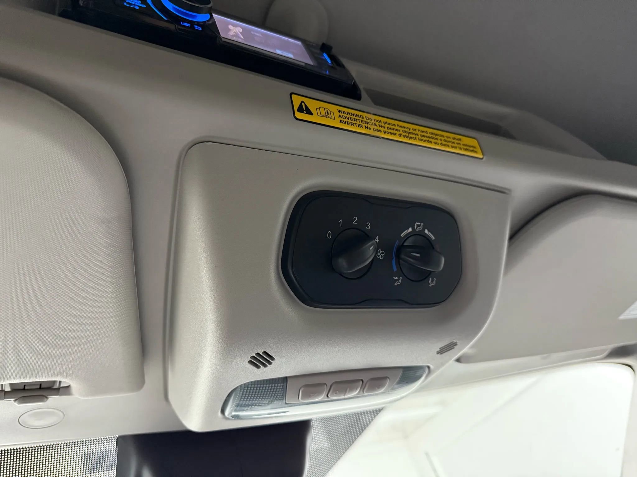 Used 2016 Ford Transit 350 XL image 28