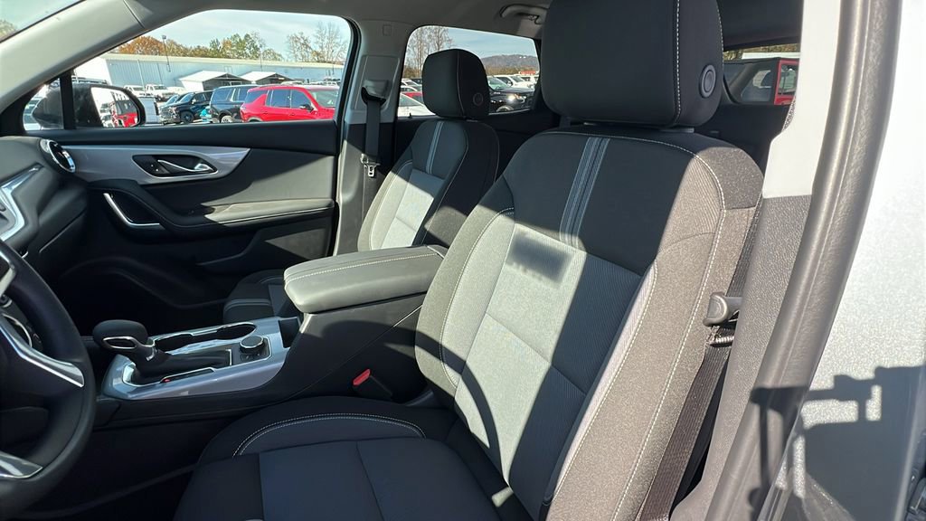 New 2026 Chevrolet Blazer LT w/ Midnight/Sport Edition image 15