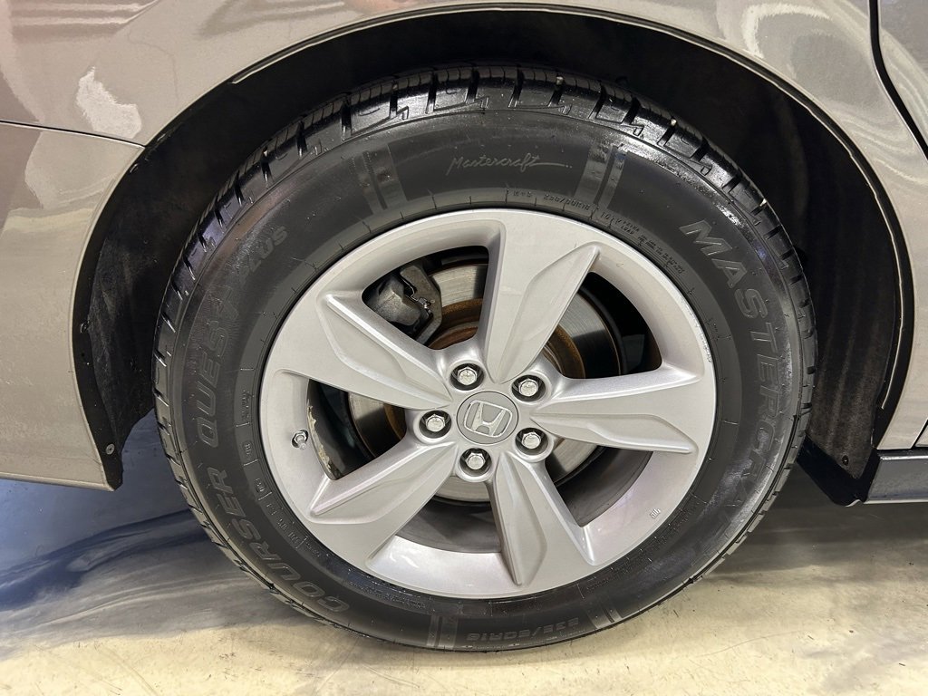 Used 2019 Honda Odyssey EX image 24