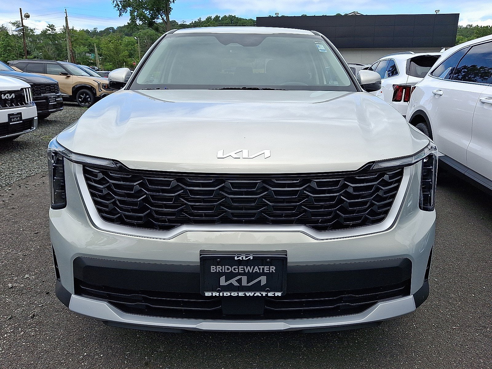 New 2026 Kia Sorento LX FWD image 2