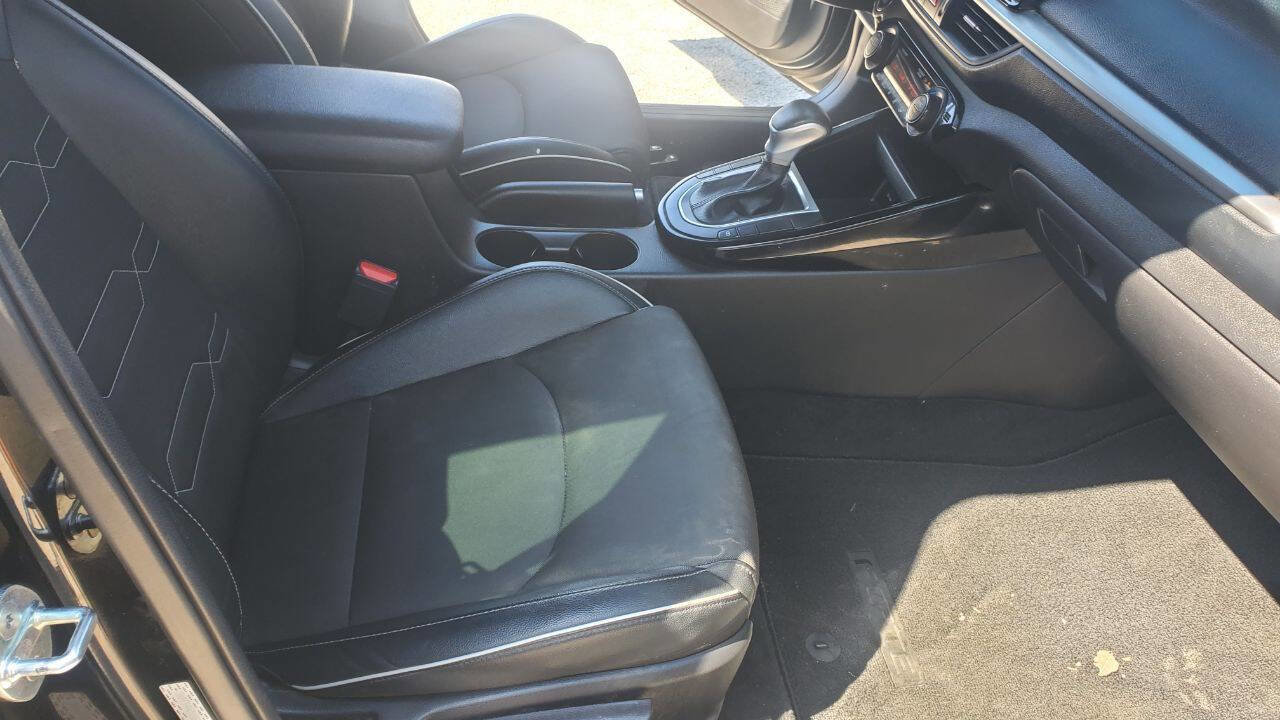 Used 2022 Kia Forte GT-Line image 27