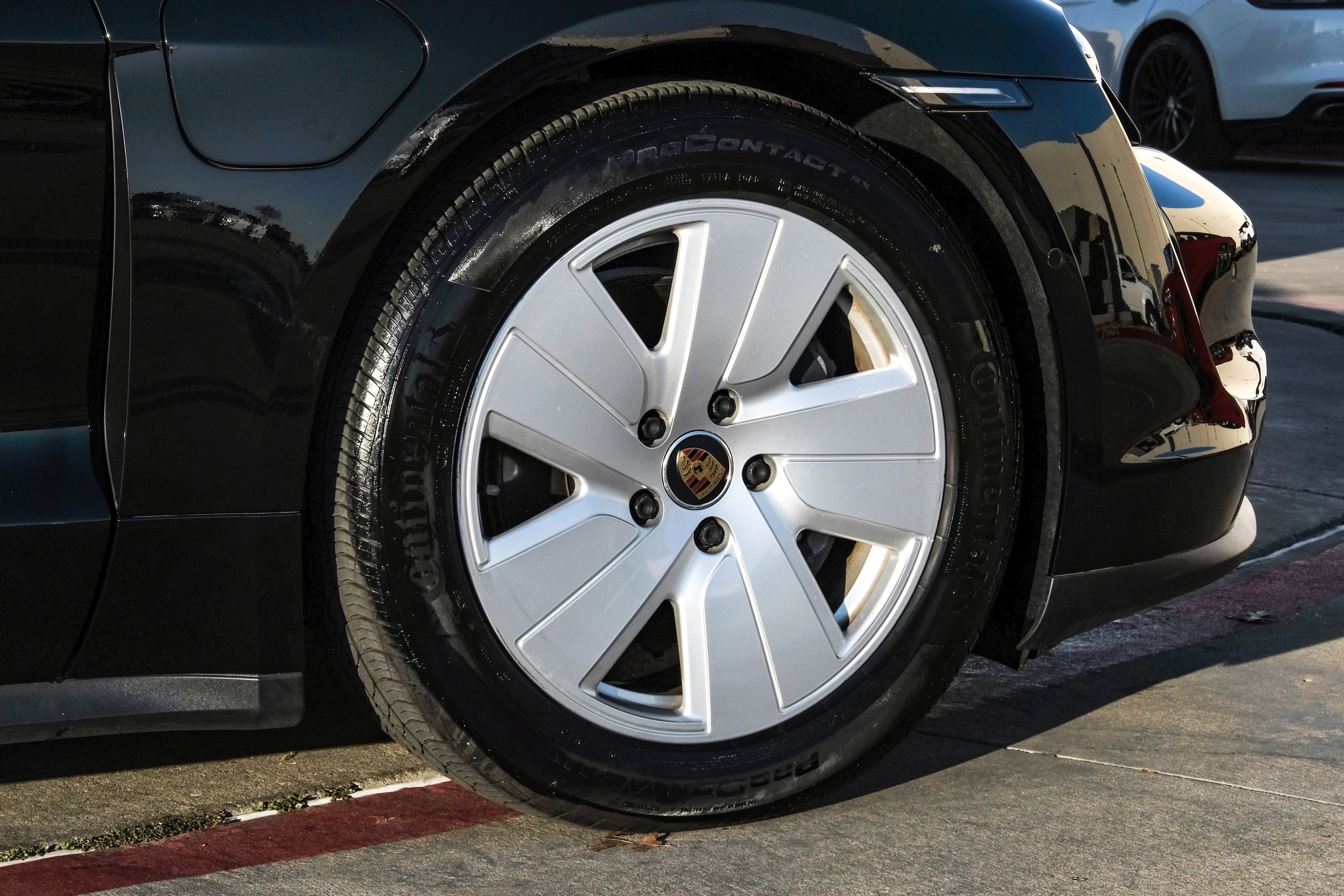 Used 2021 Porsche Taycan image 52