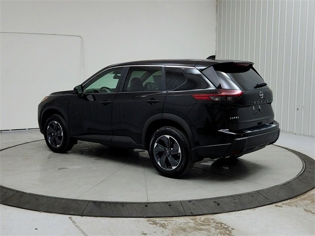New 2025 Nissan Rogue SV image 5