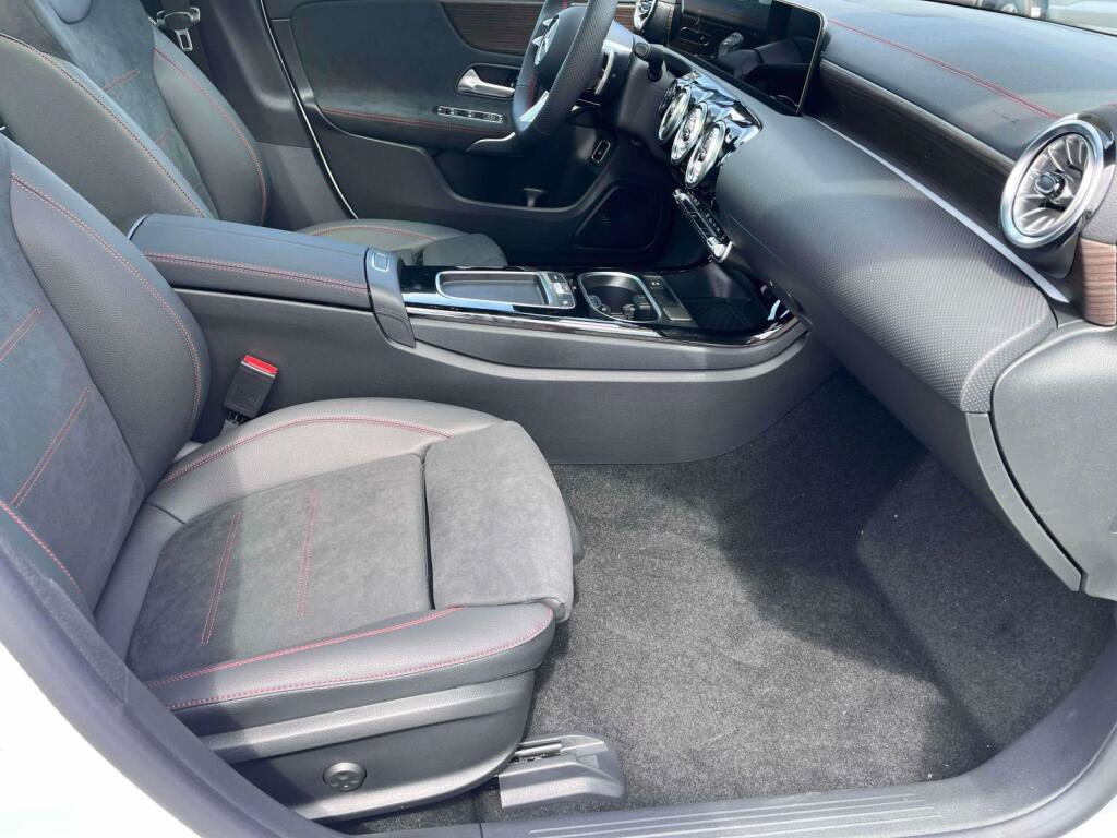 New 2026 Mercedes-Benz CLA 250 4MATIC image 19