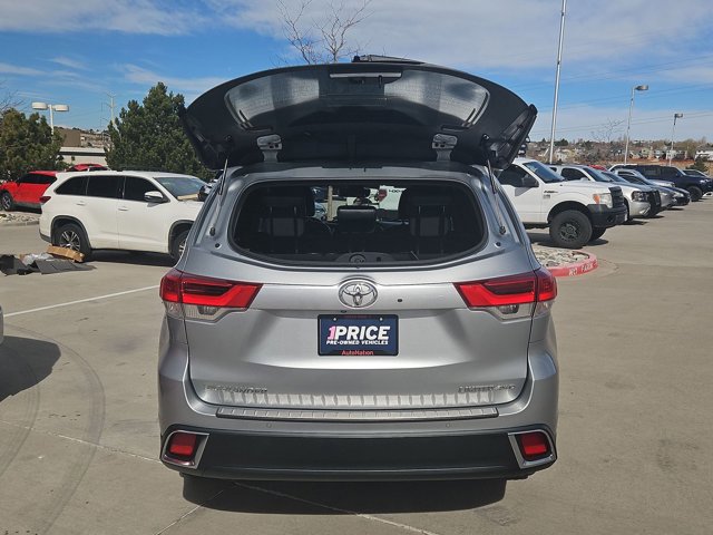 Used 2018 Toyota Highlander Limited w/ Protection Package #3 image 7