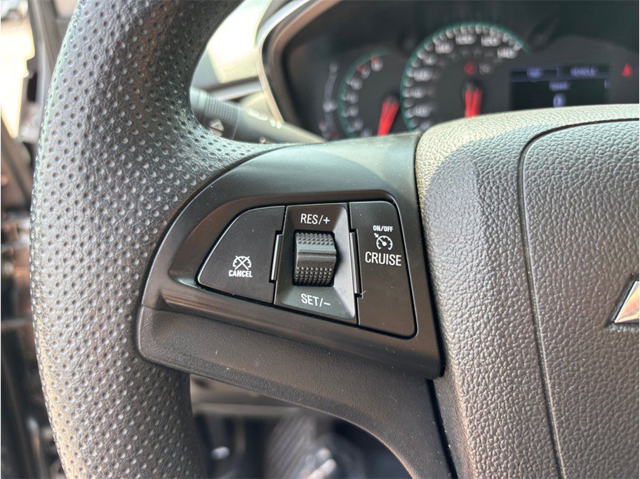 Used 2020 Chevrolet Trax LS w/ Tint and Cruise Package FWD image 18