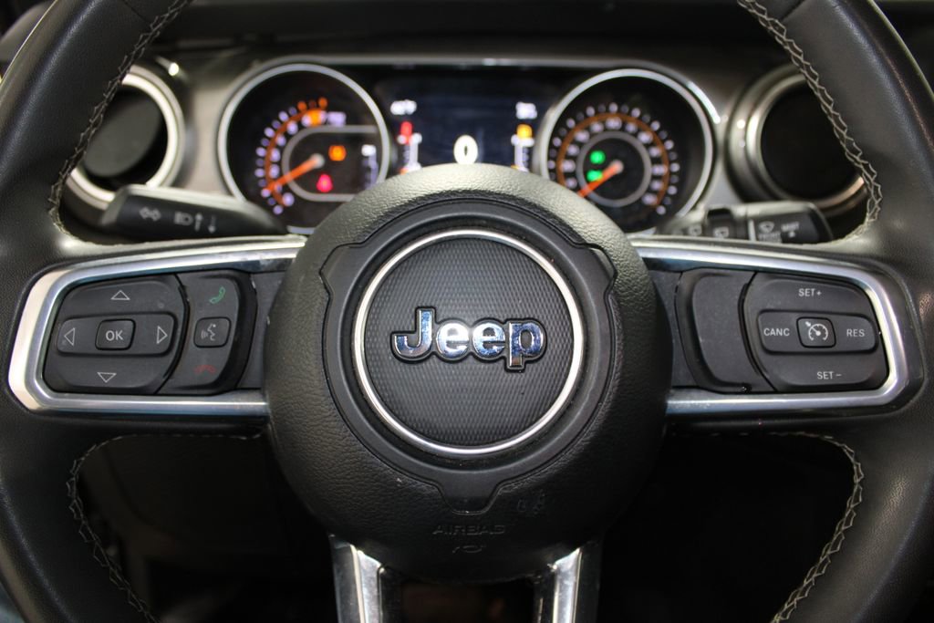Used 2023 Jeep Wrangler Sahara image 26