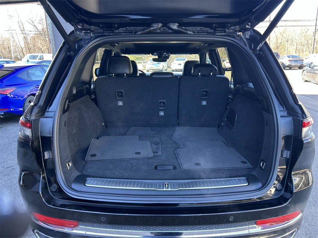 Used 2023 Jeep Grand Cherokee Overland image 14