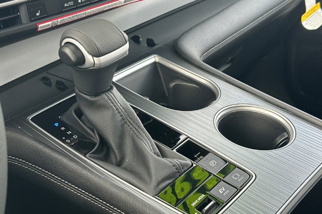 Certified 2026 Toyota Sienna XLE FWD image 27