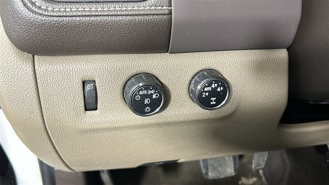 Used 2015 GMC Canyon SLE AWD/4WD image 19