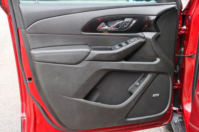 Used 2022 Chevrolet Traverse RS image 11