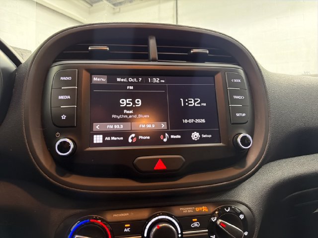 Certified 2023 Kia Soul LX FWD image 20