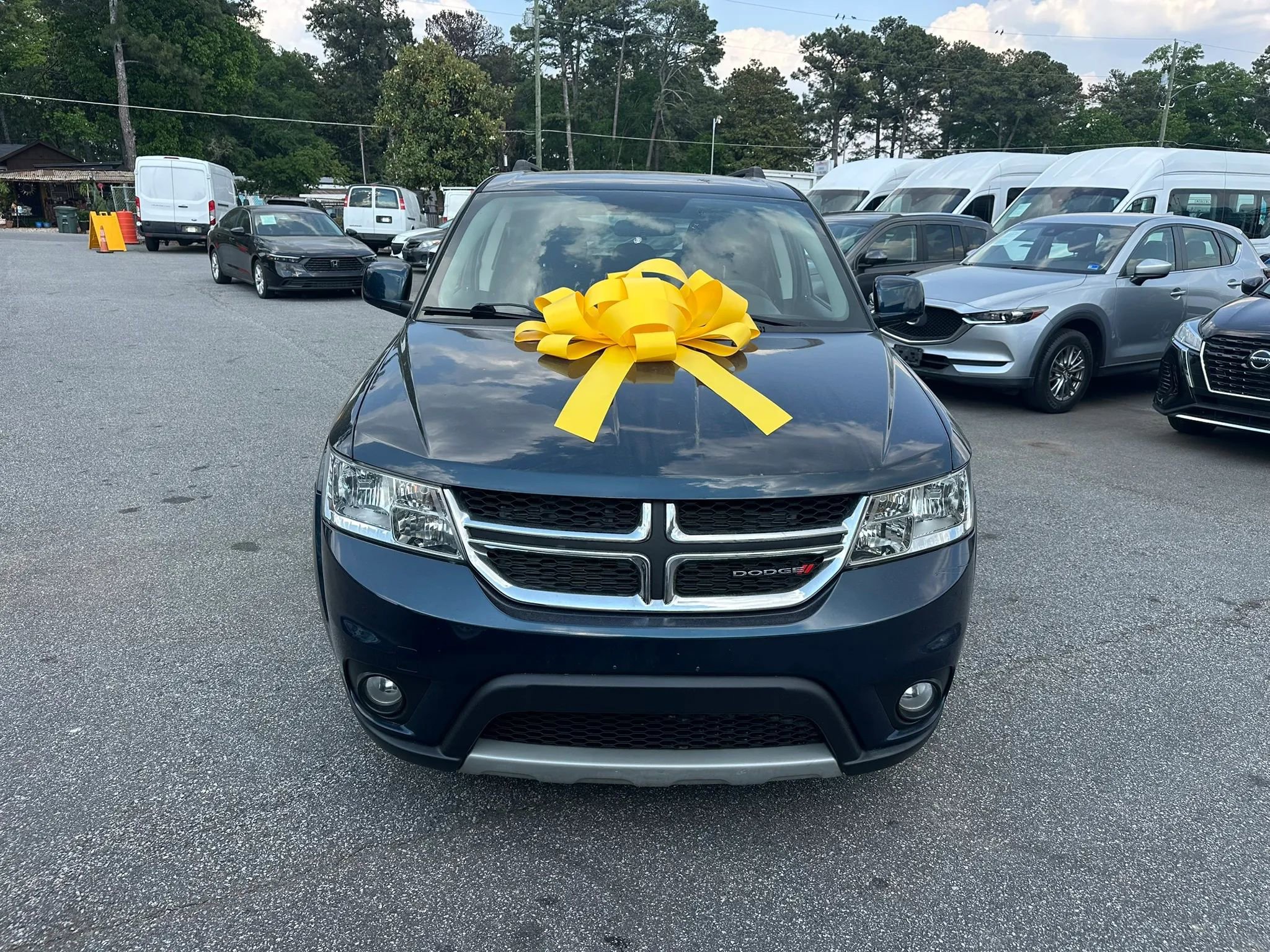 Used 2013 Dodge Journey SXT FWD image 4