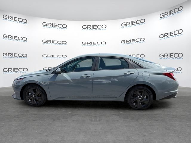 Used 2022 Hyundai Elantra SEL FWD image 4